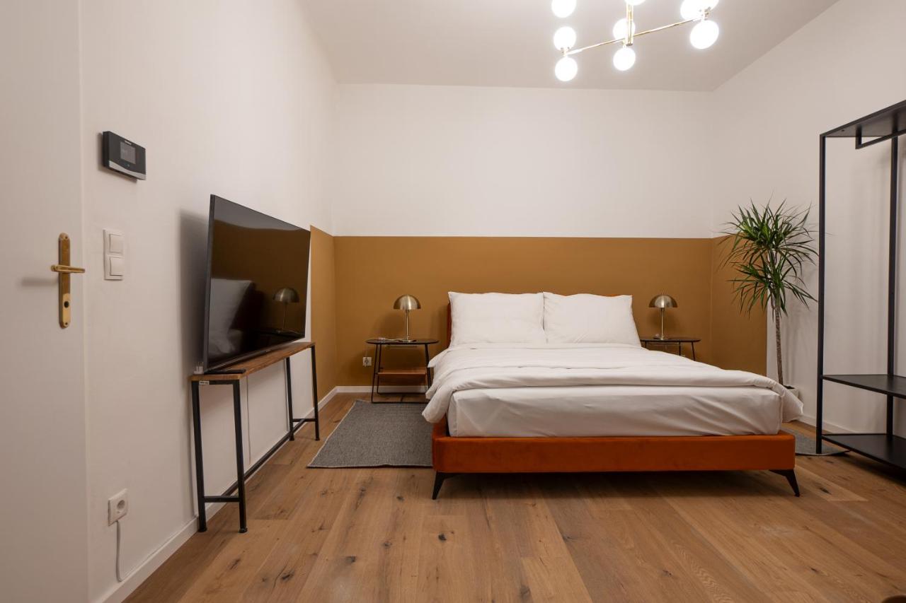 Stylish Central 1-Bedroom Apartment With A Terrace Vienna Luaran gambar